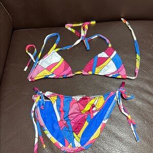 Colorful kids  les tout petits 👧‼️ 👙